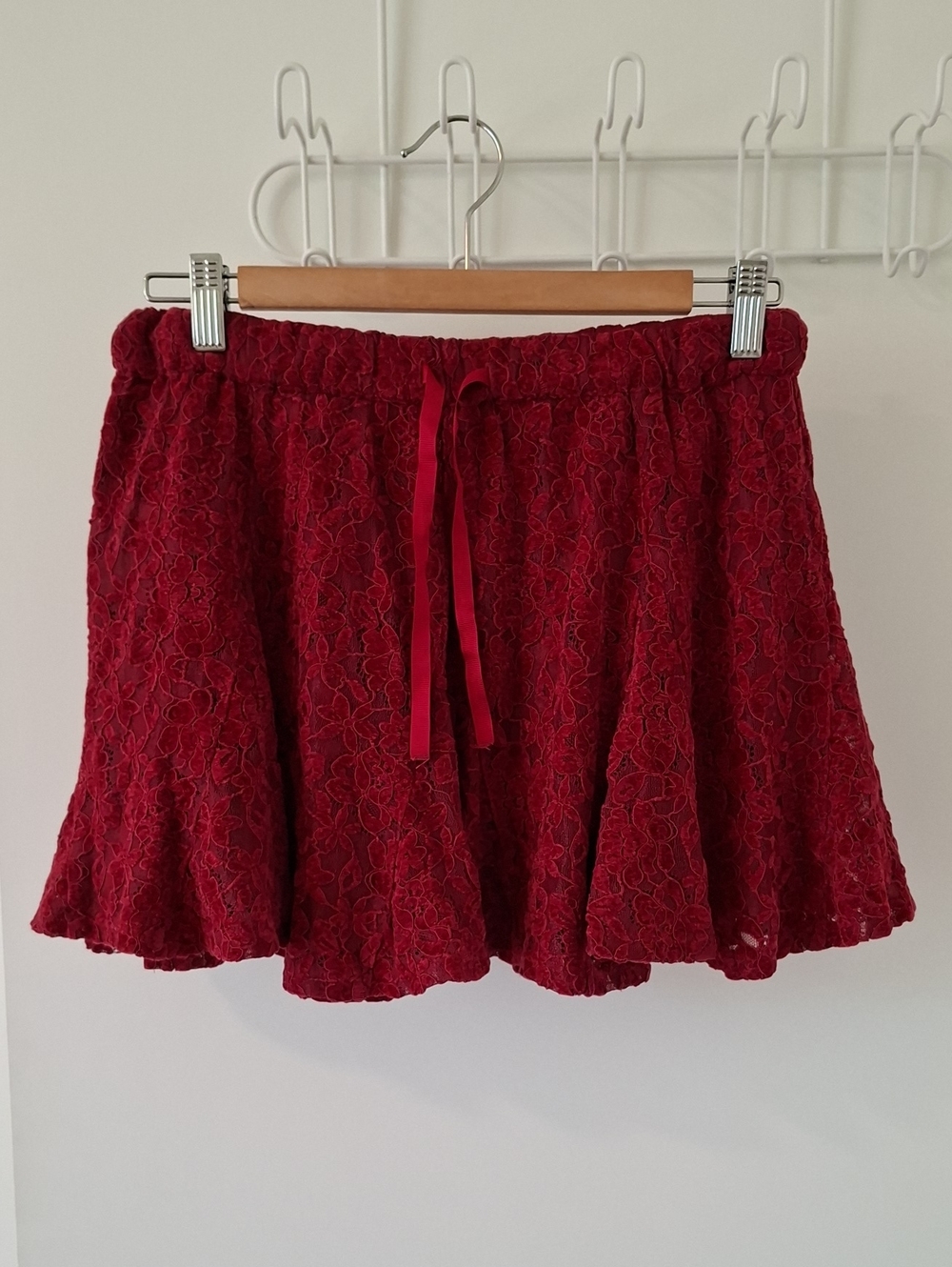 NWT Aerie Burgundy Lace Floaty/Flowy/Frilly Skater Mini Skirt (Size S)